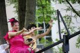 Garden Party  32 * 5616 x 3744 * (9.51MB)